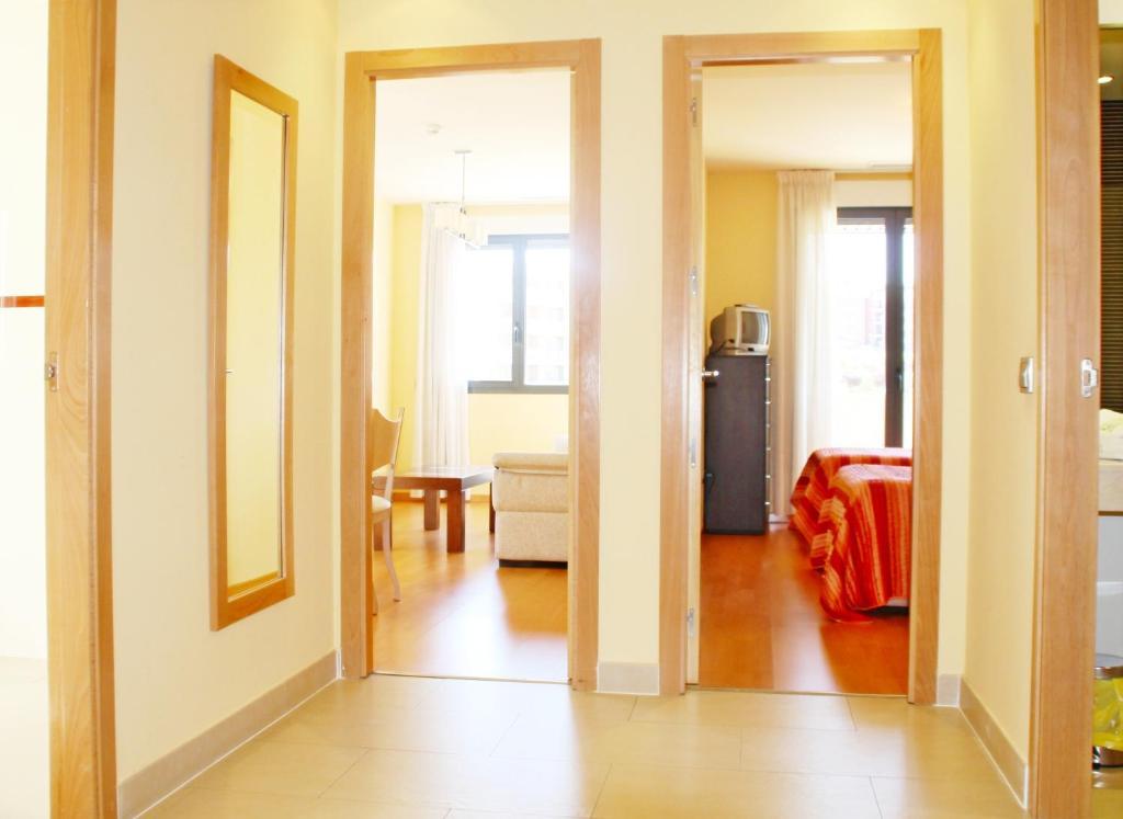 Apartahotel Ribera 아로요데라엔코미엔다 객실 사진